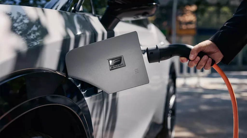 2025 lexus why drive electrified charging expert installation 1920x1080 00